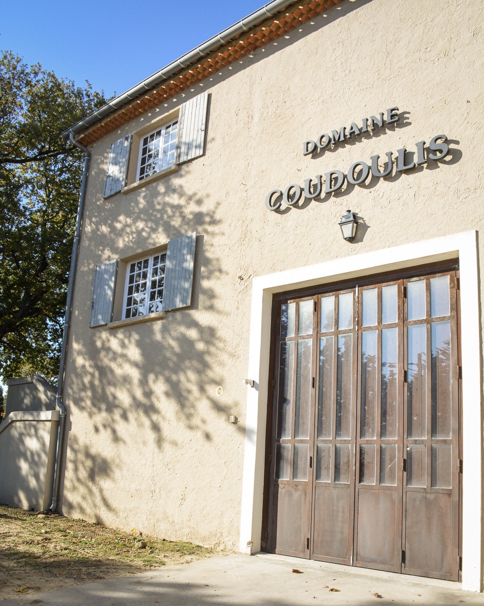 Domaine Coudoulis - Lirac - mlle boit du rouge
